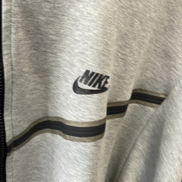 Nike Sportswear Men's Tech Fleece Full-Zip Hoodie SZ L Black/Gray Pre Owned - Picture 2 of 11